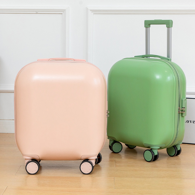 Cabin Size Lightweight Travel Trolley - 人気急上昇中の20インチ、キャンディカラーの軽量キャビンサイズスーツケース。静音キャスター付きで、持ち運びやすいトロリーボックス型。旅行用スーツケース。
