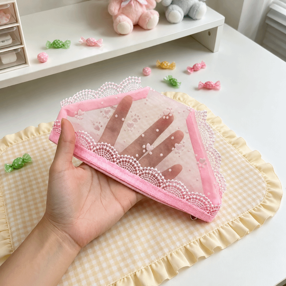 かわいいレースメッシュの収納ポーチ。三角形の形をした化粧品入 - Cosmetic Bags のレビューと価格