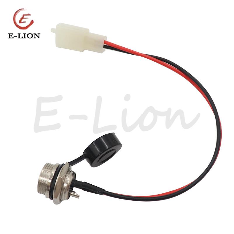 電動スクーター充電ポート 3ピン接続 ほとんどの子供用電動ス - Kids Ride On Suitcase Scooter のレビューと価格